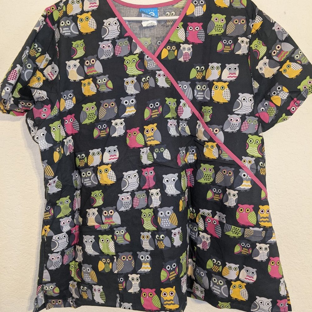 2x Scrubs HQ by Cherokee Mock-Wrap owl print